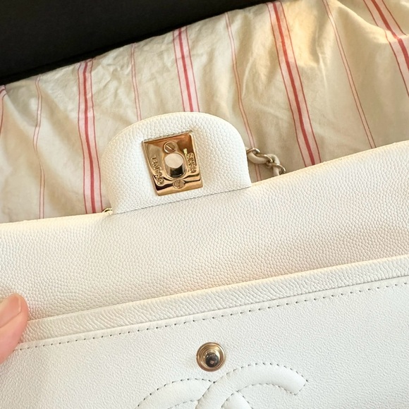 S O L D 💕 Chanel cavial small white - Picture 11 of 13